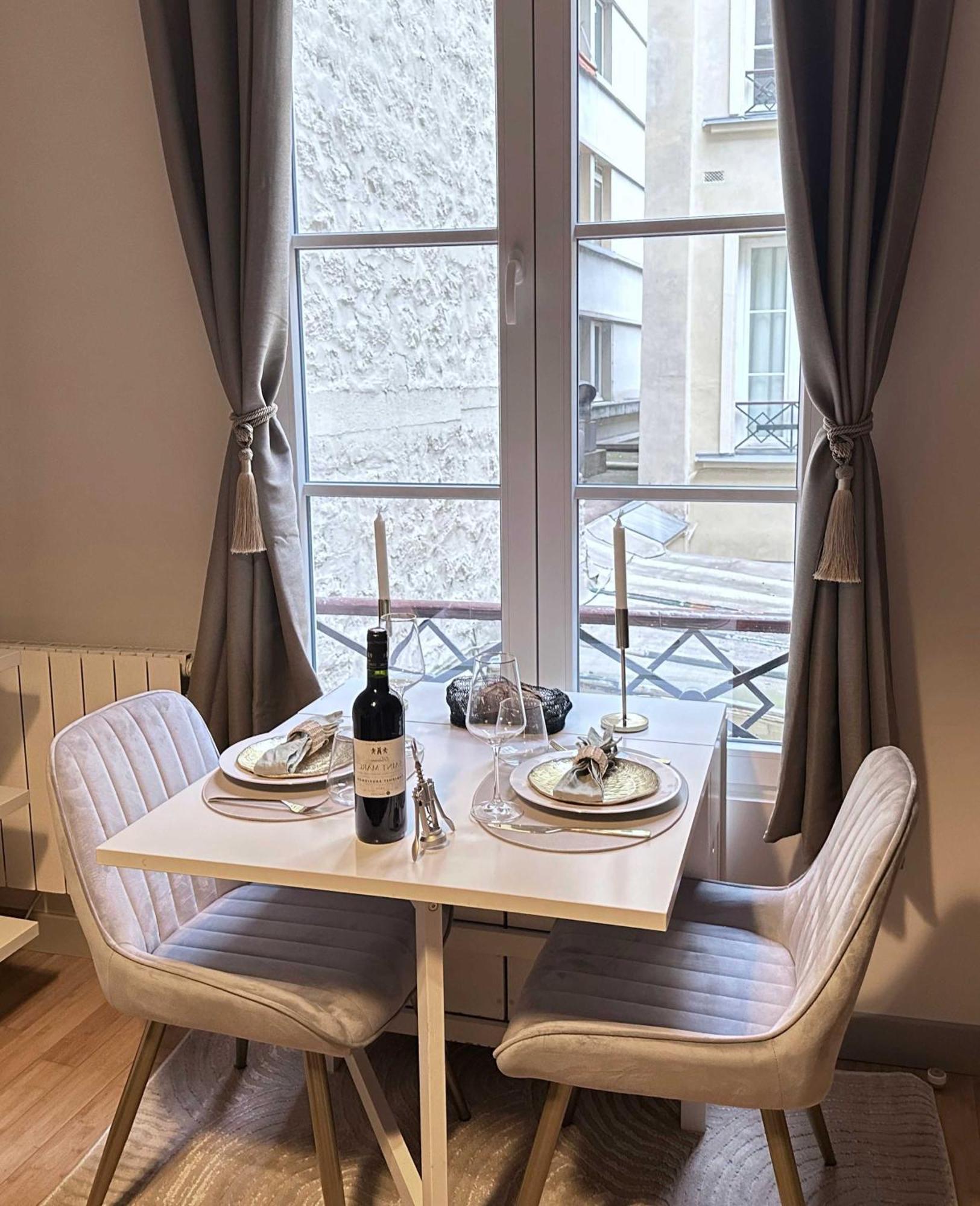Renovated Champs-Elysees Retreat باريس المظهر الخارجي الصورة